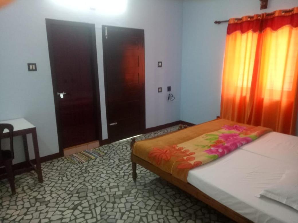 Marayoor Tourist Home Munnar Zewnętrze zdjęcie